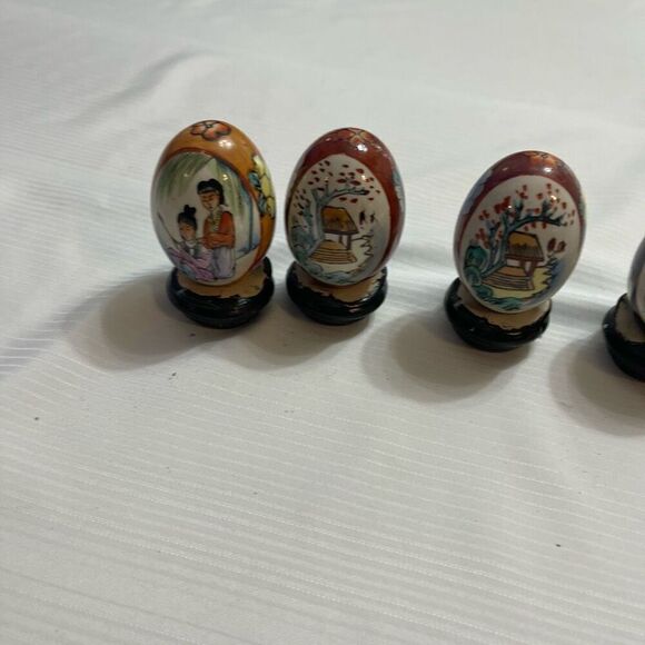 Lot Of 5 Vintage Ceramic Hand Painted Asian Japanese Eggs - Picture 5 of 7